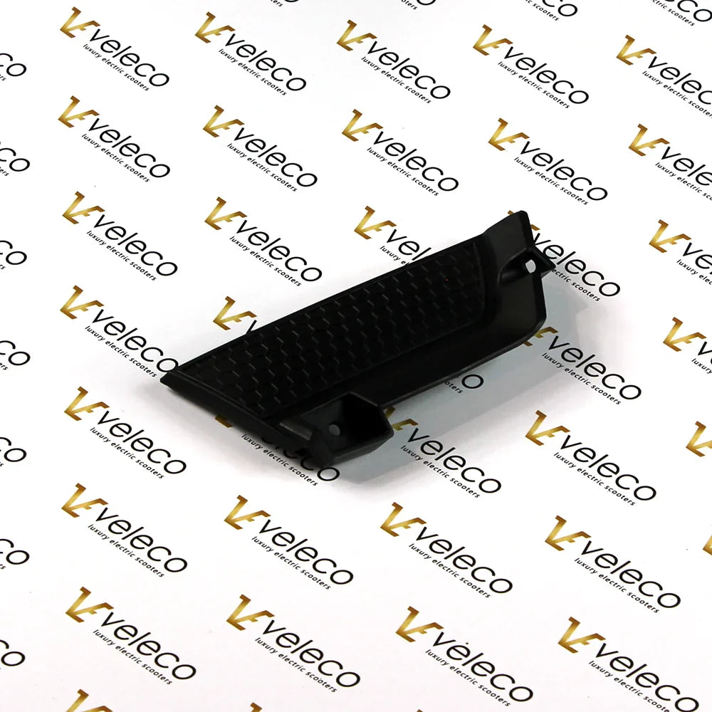 Decor at back right lamp Veleco Advena