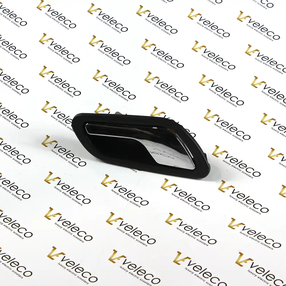 Notranja kljuka levih vrat Veleco Advena