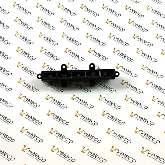 Kombinirani gumbi na desni strani kokpita Veleco Advena