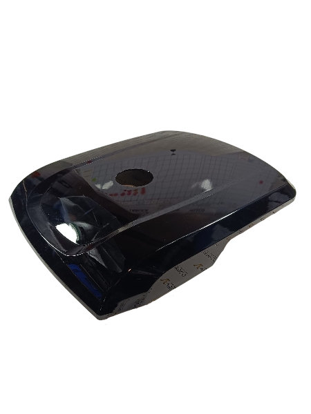 Zgornji pokrov pod sedežem Veleco SHARPY črne barve