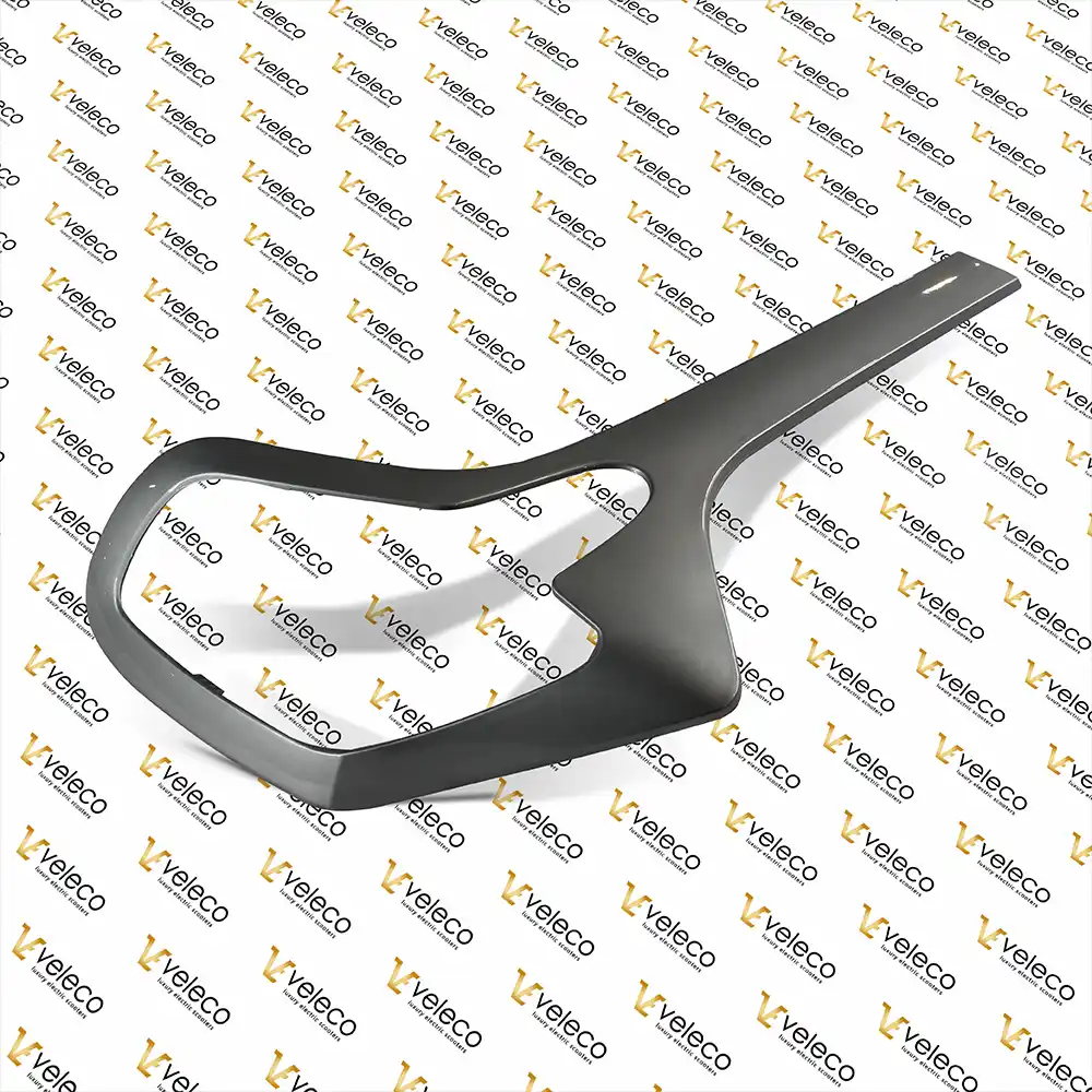 Srebrn okvir za zadnjo levo svetilko Veleco Advena