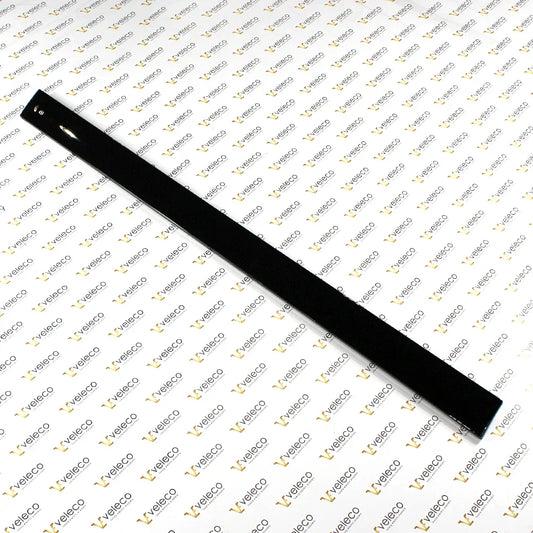 Desni stranski sredinski trak črne barve Veleco Advena