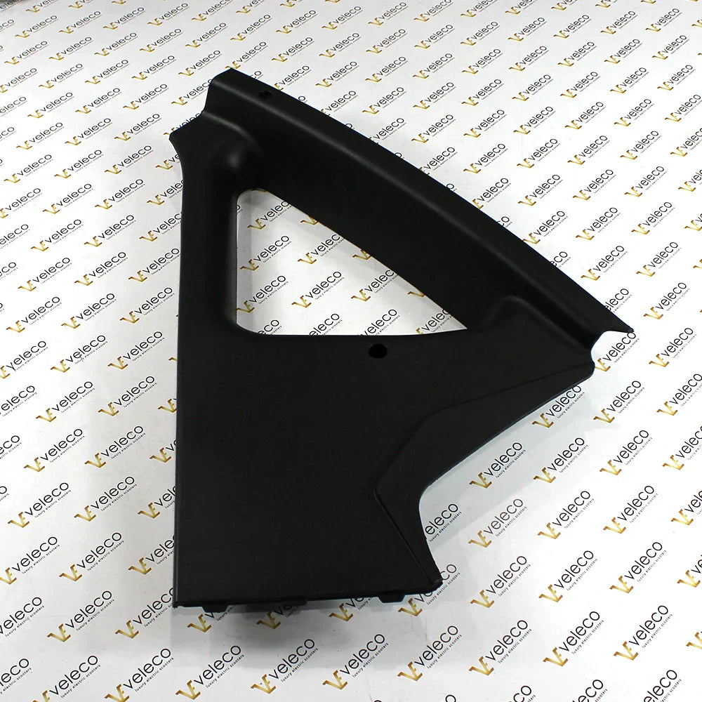 Notranje levo sprednje ohišje Veleco Advena