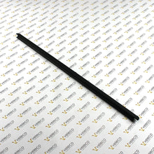 Spodnje tesnilo okna v levih vratih Veleco Advena