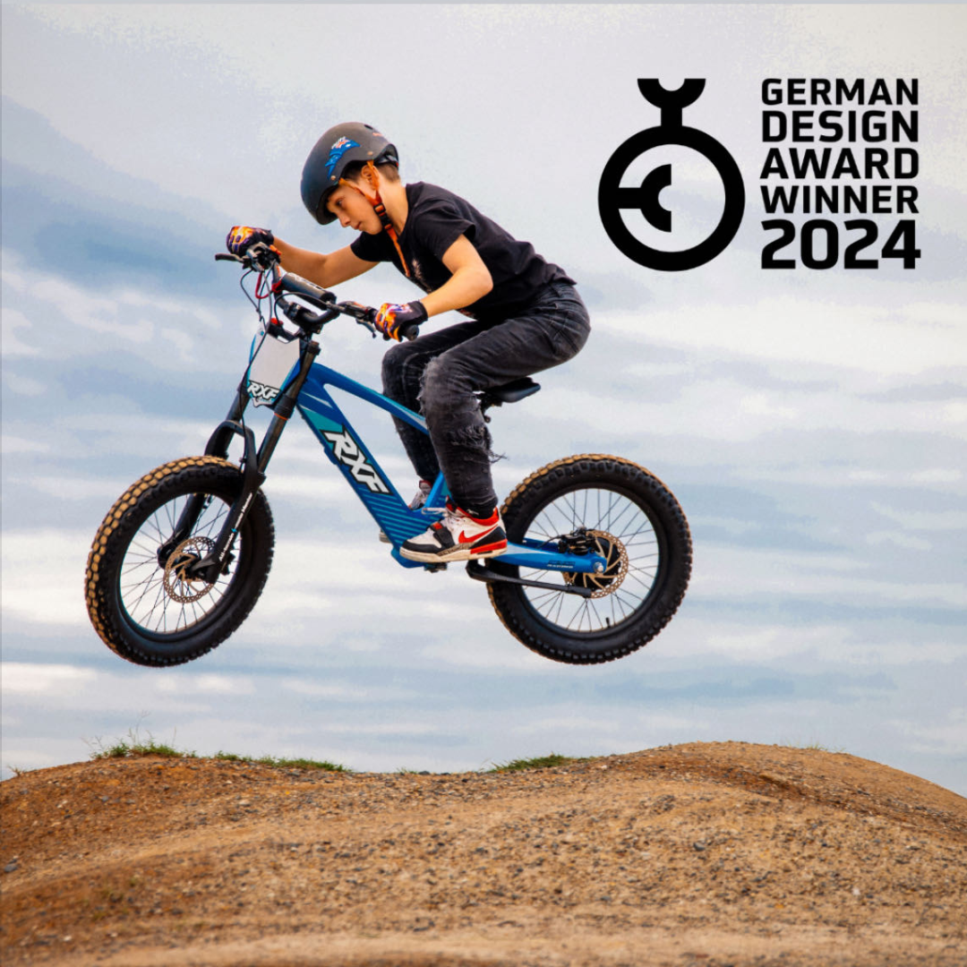 APOLLO EVO RACING 18