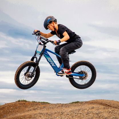 APOLLO EVO RACING 18