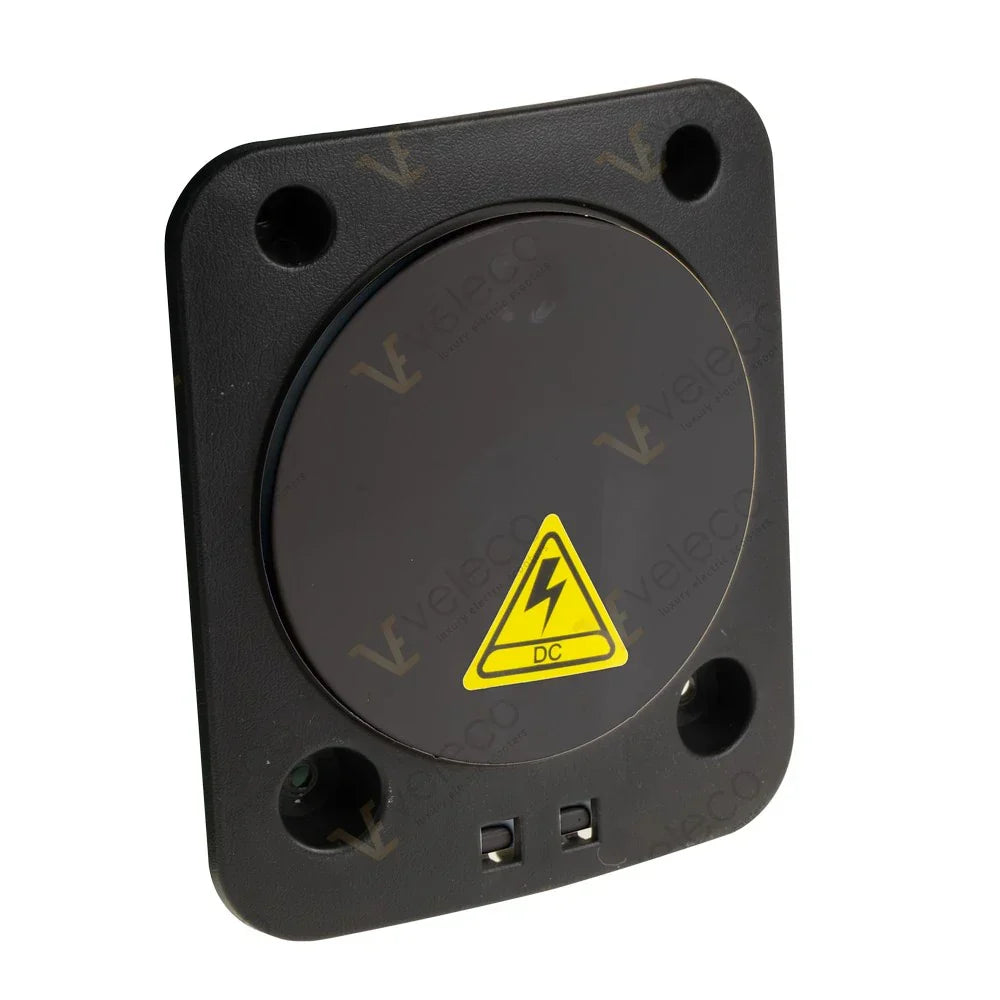 Pokrovček za polnilno odprtino črne barve Veleco CRISTAL