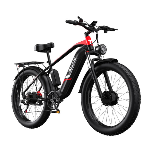 Na sliki je električno kolo znamke Duotts, model F26. Kolo ima robustno zasnovo z debelimi pnevmatikami, kar omogoča vožnjo po različnih terenih. Vidna je tudi baterija, nameščena na okvirju, ter sprednja luč za boljšo vidljivost. Sedež je udoben, kar pripomore k prijetni vožnji. Kolo ima tudi prtljažnik na zadnji strani, kar povečuje njegovo funkcionalnost.