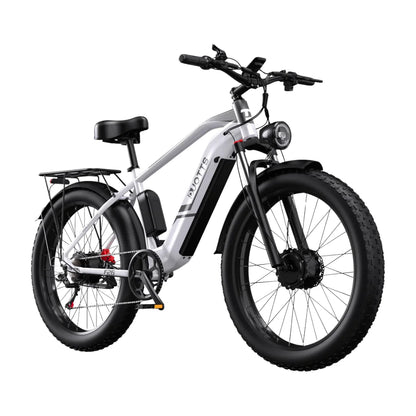 Izdelek na sliki je električno kolo, znamke DJOTTS, model F26. Na sliki je vidno kolo z debelimi pnevmatikami, kar omogoča boljšo stabilnost in oprijem na različnih terenih. Kolo ima tudi električni motor, baterijo, ter nosilec za prtljago na zadnjem delu. Oblika je moderna in športna, kar je značilno za električna kolesa.