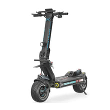 Električni skiro Dualtron X Limited, ki se ponaša z elegantnim dizajnom in robustnimi pnevmatikami.