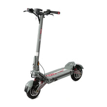 Izdelek na sliki je električni skiro, model Eco Speed 10X V2. Vidna je njegova robustna konstrukcija v sivi barvi, široka platforma za stojišče ter široka kolesa, kar omogoča stabilno vožnjo. Na krmilu so ročaji za upravljanje in gumbi za nadzor hitrosti ter luči. Skupaj daje vtis sodobnega in zmogljivega prevoznega sredstva.