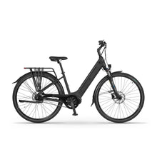 Izdelek je električno kolo znamke Ecobike, model LX. Na sliki je vidno kolo s črnim okvirjem, nizkim prečnim članom za lažji dostop, ter udobnim sedežem. Ima sprednji in zadnji disk zavore ter nosilec za prtljago na zadnjem delu. Kolo je zasnovano za udobno vožnjo po mestnih in podeželskih poteh.
