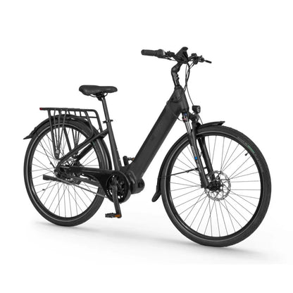 Izdelek je električno kolo znamke Ecobike, model LX. Na sliki je vidno kolo s črnim okvirjem, širokimi pnevmatikami in udobnim sedežem. Ima tudi nosilec za prtljago na zadnjem delu ter disk zavore, kar kaže na njegovo primernost za mestno vožnjo in daljše razdalje. Kolo ima tudi ergonomsko oblikovane ročaje in električni motor, kar omogoča enostavno in udobno vožnjo.