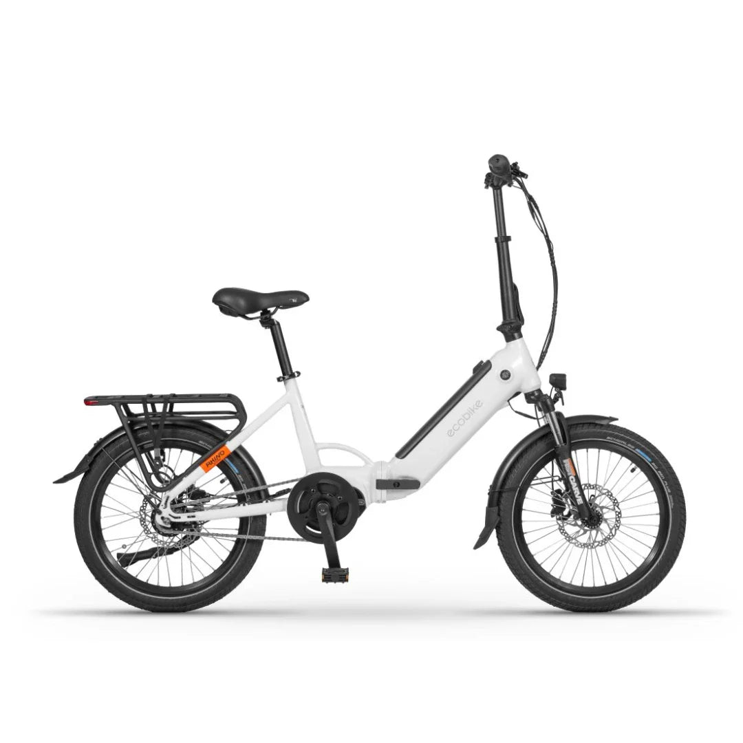 Izdelek na sliki je električno kolo znamke Ecobike, model Rhino Cruise. Kolo ima kompakten dizajn z manjšimi kolesi in zložljivo konstrukcijo, kar omogoča enostavno shranjevanje in prenašanje. Vidni so tudi nosilec za prtljago na zadnjem delu, disk zavore ter udobno sedežno mesto. Celotna zasnova je moderna in funkcionalna, kar je primerno za mestno vožnjo.