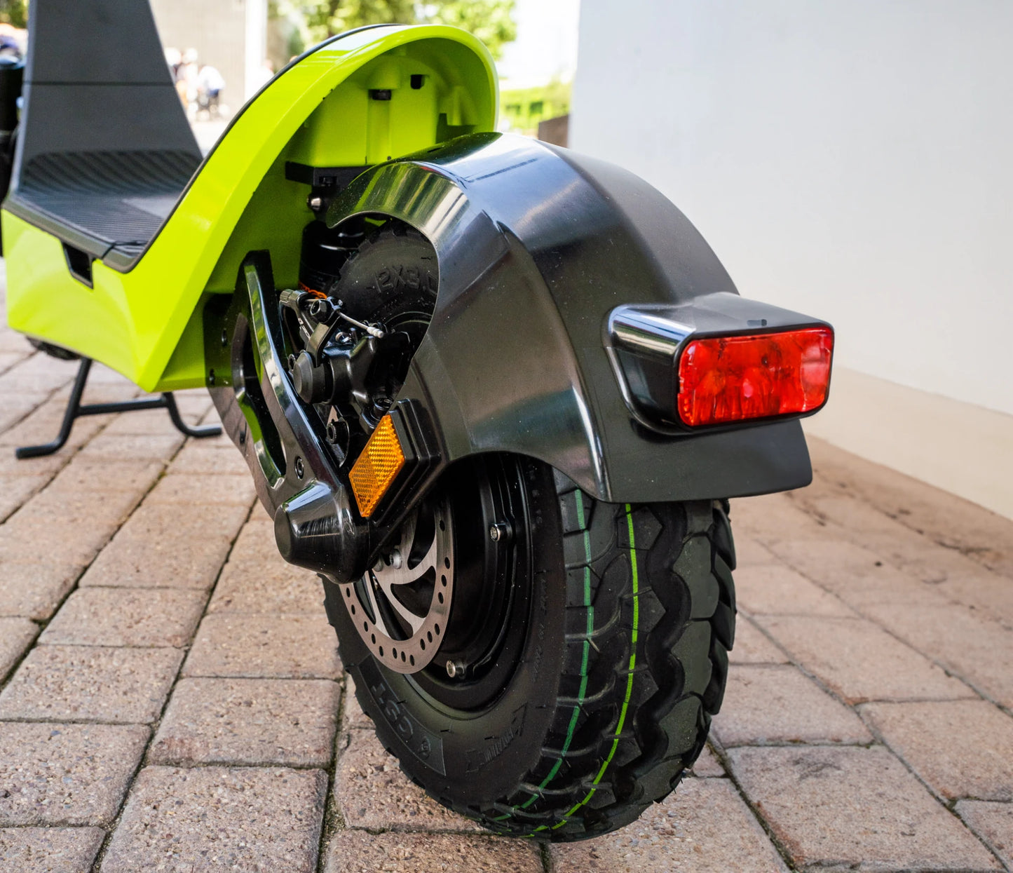 StreetBooster Pollux