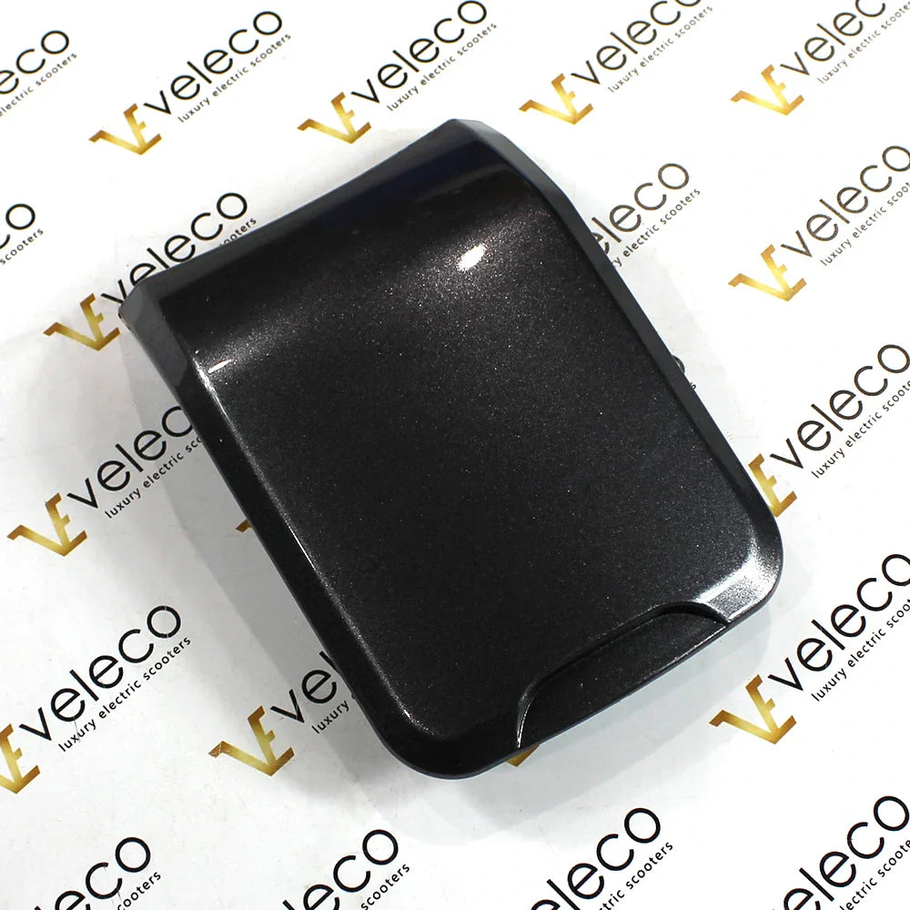 Vtič za sprednjo ploščo siv Veleco Gravis