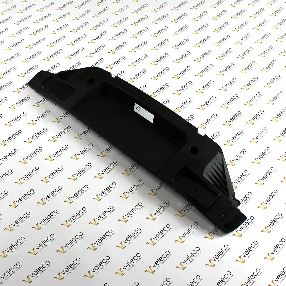 Zadnji plastični odbijač črne barve Veleco Gravis