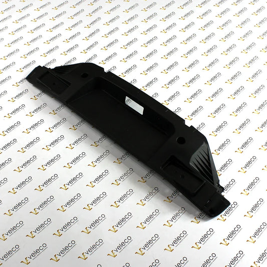 Zadnji plastični odbijač črne barve Veleco Gravis