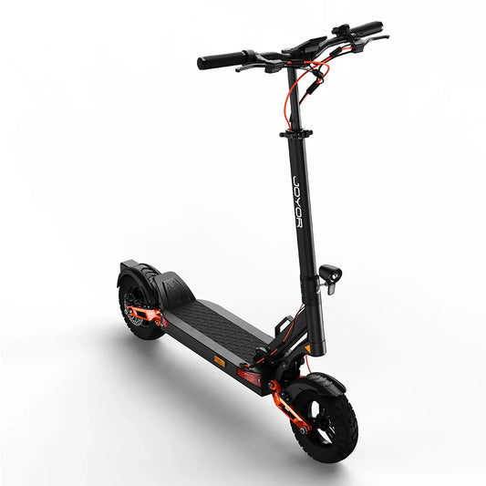 The product is a Joyor T6 electric scooter. The picture shows the scooter with a black frame and orange details. It has a wide standing platform, robust tires, and controls on the handlebars. Overall, it has a modern and sporty look, which indicates its suitability for city riding.