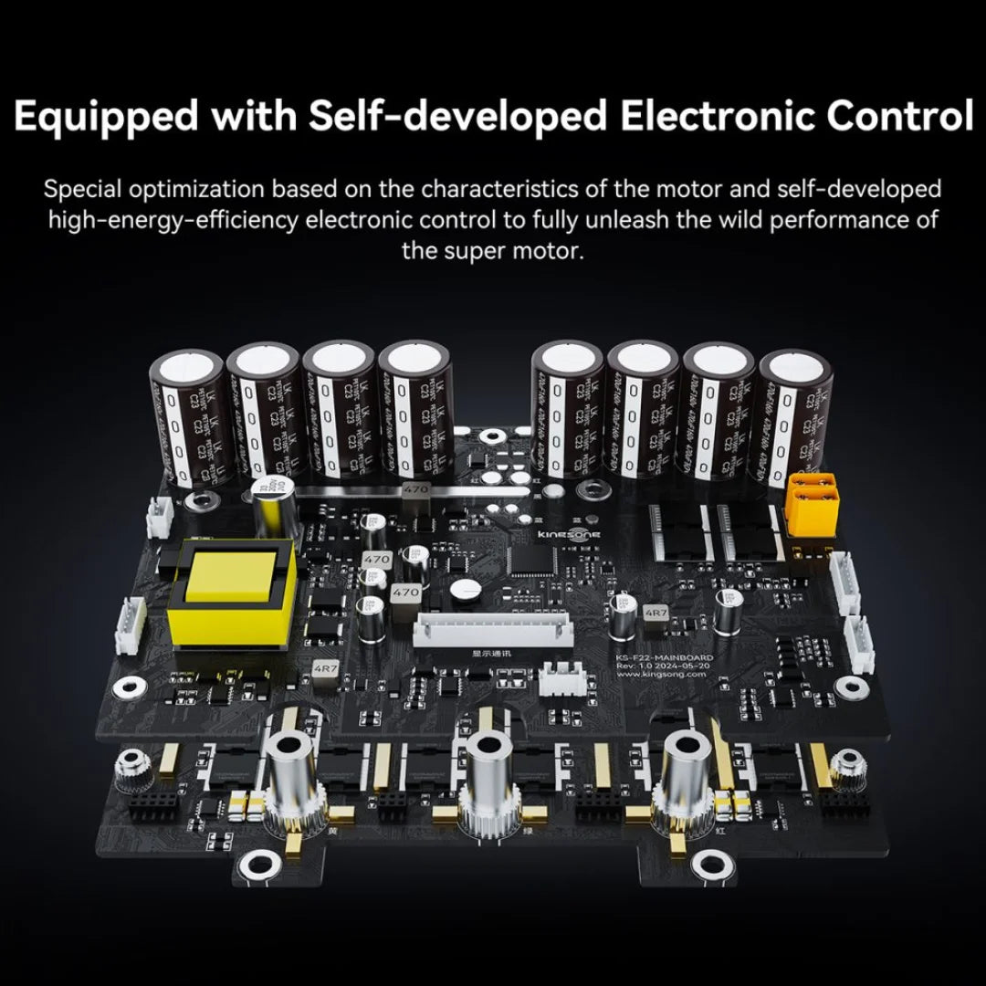 Od blizu posnet napredni elektronski krmilni sistem električnega monocikla Kingsong F22 Pro.