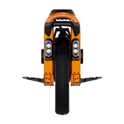 Izdelek na sliki je električni monocikel, model Kingsong S16. Na sliki je vidna sprednja stran monocikla, ki ima značilno obliko z velikim kolesom in svetlobnimi elementi na obeh straneh. Barva monocikla je pretežno oranžna, kar mu daje športen videz. Vidne so tudi stopalke na obeh straneh, ki omogočajo stabilnost med vožnjo.