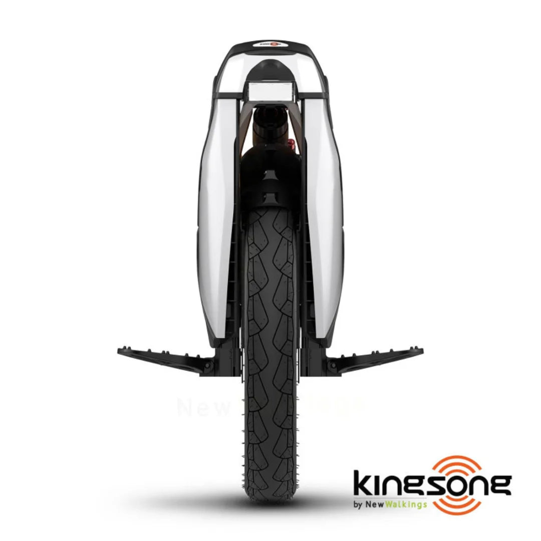 Sprednji pogled električnega monocikla Kingsong S18 Pro Plus, ki prikazuje njegovo elegantno obliko in pnevmatiko.