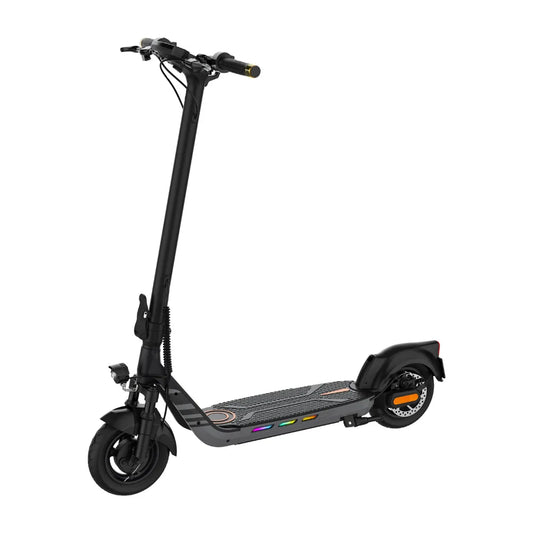 Izdelek na sliki je električni skiro znamke Kingsong, model N14. Na sliki je prikazan skiro v črni barvi s široko platformo za stojišče, ergonomskimi ročaji in sprednjim ter zadnjim kolesom. Vidne so tudi LED luči na platformi, kar dodaja estetski pridih in povečuje vidnost med vožnjo. Celoten dizajn je sodoben in minimalističen, kar je značilno za električne skiroje.