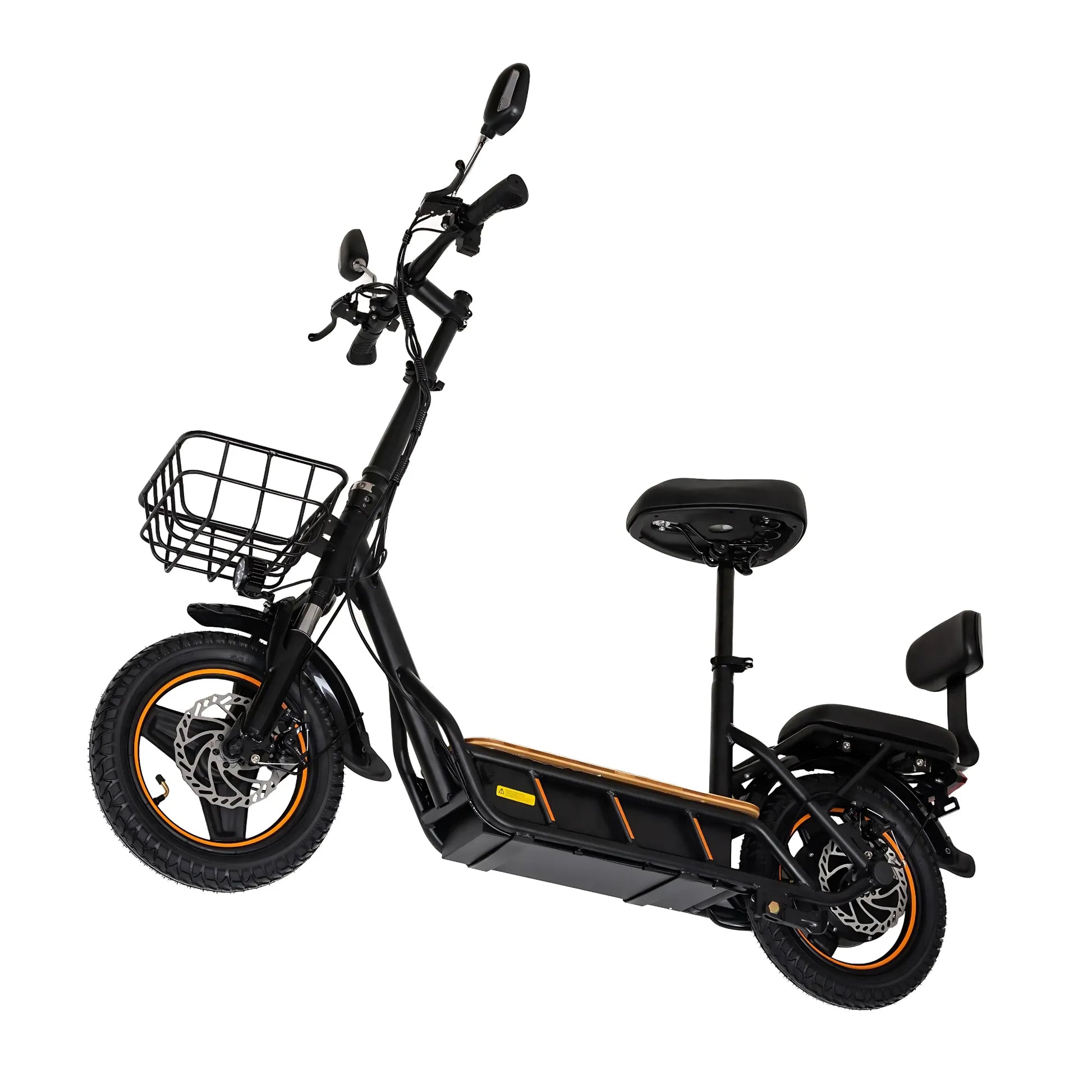 Izdelek na sliki je električni skiro, model Kukirin C1 Pro. Na sliki je vidna črna konstrukcija skiroja, ki vključuje udobno sedežno mesto, ročke za upravljanje ter sprednji košarico. Ima široke pnevmatike, kar omogoča stabilno vožnjo, in je zasnovan za udobno in praktično uporabo v urbanem okolju.