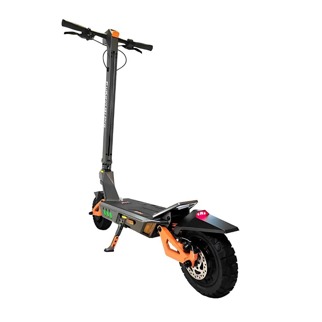 Električni skiro Kukirin G1 Pro, ki se ponaša z elegantno obliko in robustnimi pnevmatikami za mestno mobilnost.