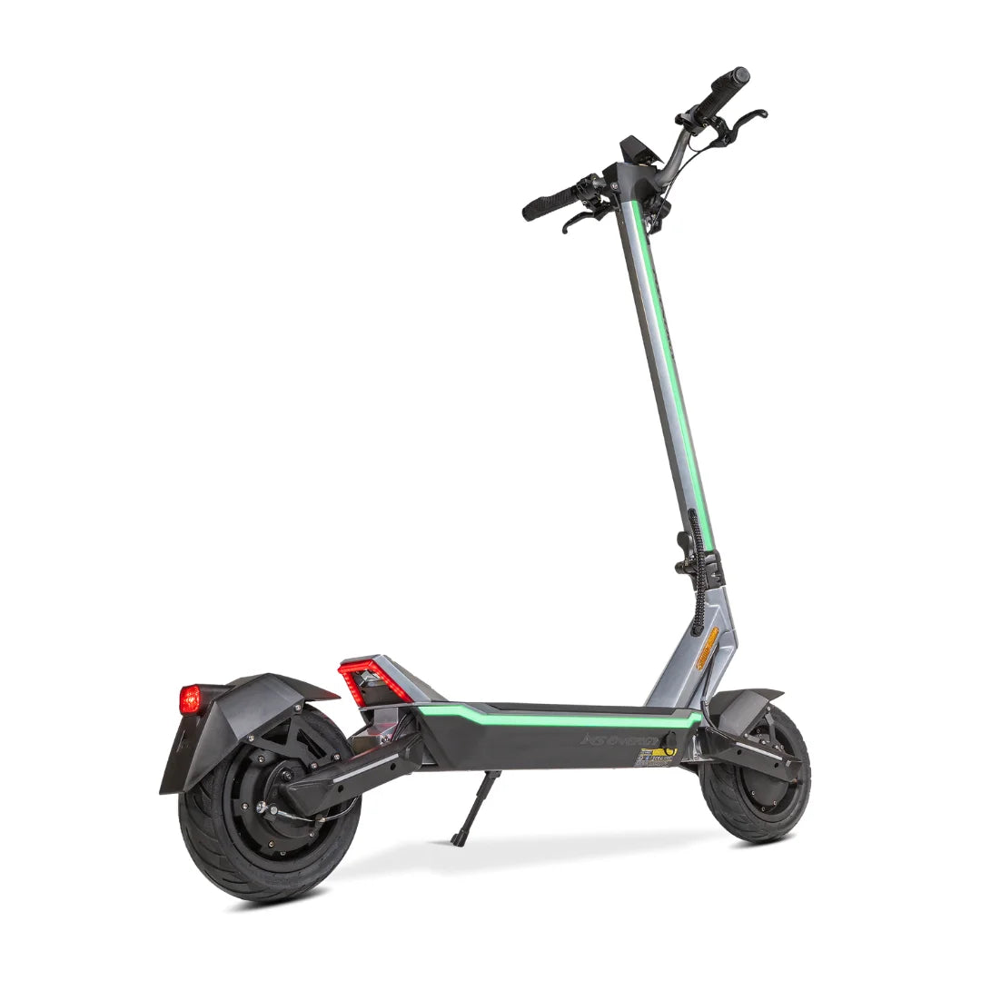 Električni skiro Ms Energy Flare X, ki se ponaša z elegantnim dizajnom in živahnimi barvnimi poudarki.