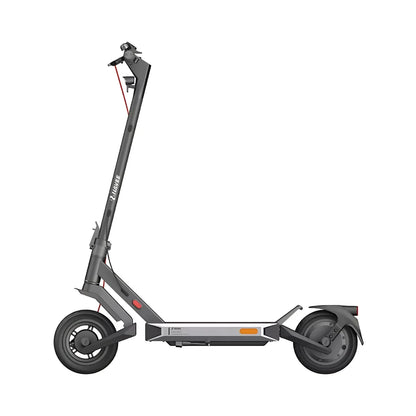 Stranski pogled električnega skiroja Navee S40, ki se ponaša z elegantnim dizajnom in robustnimi kolesi.
