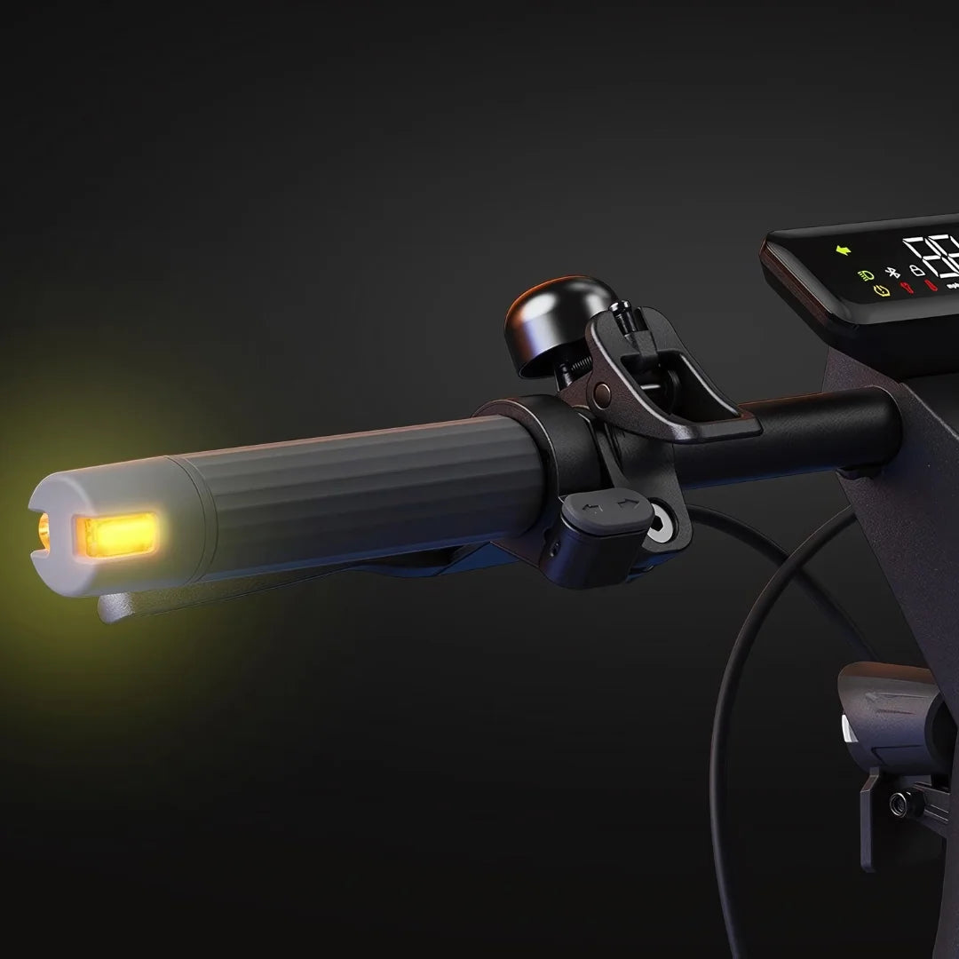 Electric Scooter Navee S40 features a sleek handlebar design, illuminated grip, and digital display for easy navigation.