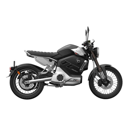 Stranski pogled električnega skuterja Super Soco Tc Max, ki se ponaša z elegantnim črnim dizajnom.