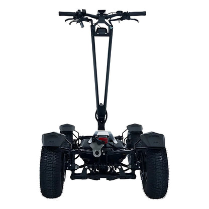 Sprednji pogled električnega skiroja Teverun Tetra 4x4, ki prikazuje njegovo robustno zasnovo in pnevmatike.