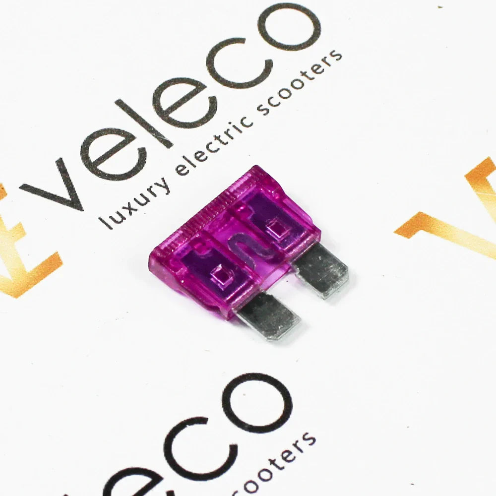 Univerzalna avtomobilska varovalka 35A