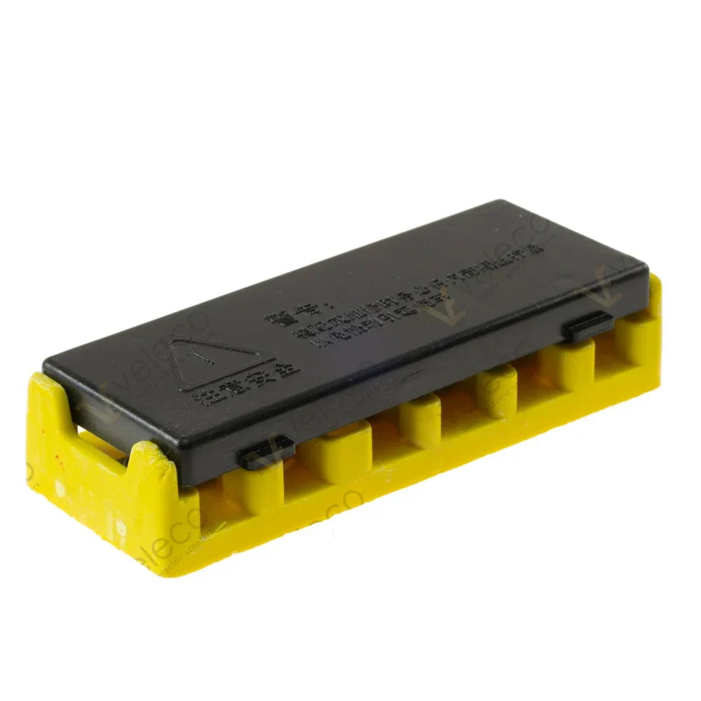 Univerzalni priključni blok za električne kable