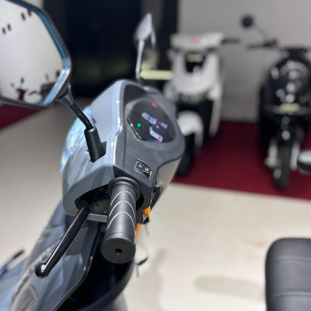 izdelek Four Wheel Electric Mobility Scooter Vigorous Vista q1 – fotografija izdelka, optimizirana za spletno trgovino.