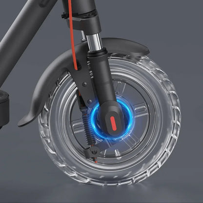 Na sliki je električni skiro znamke Xiaomi, model Elite. Vidna je sprednja kolesa z značilnim dizajnom in prozornim kolesom, ki ima modro LED osvetlitev. Kolo je opremljeno s sistemom vzmetenja, kar omogoča udobnejšo vožnjo.