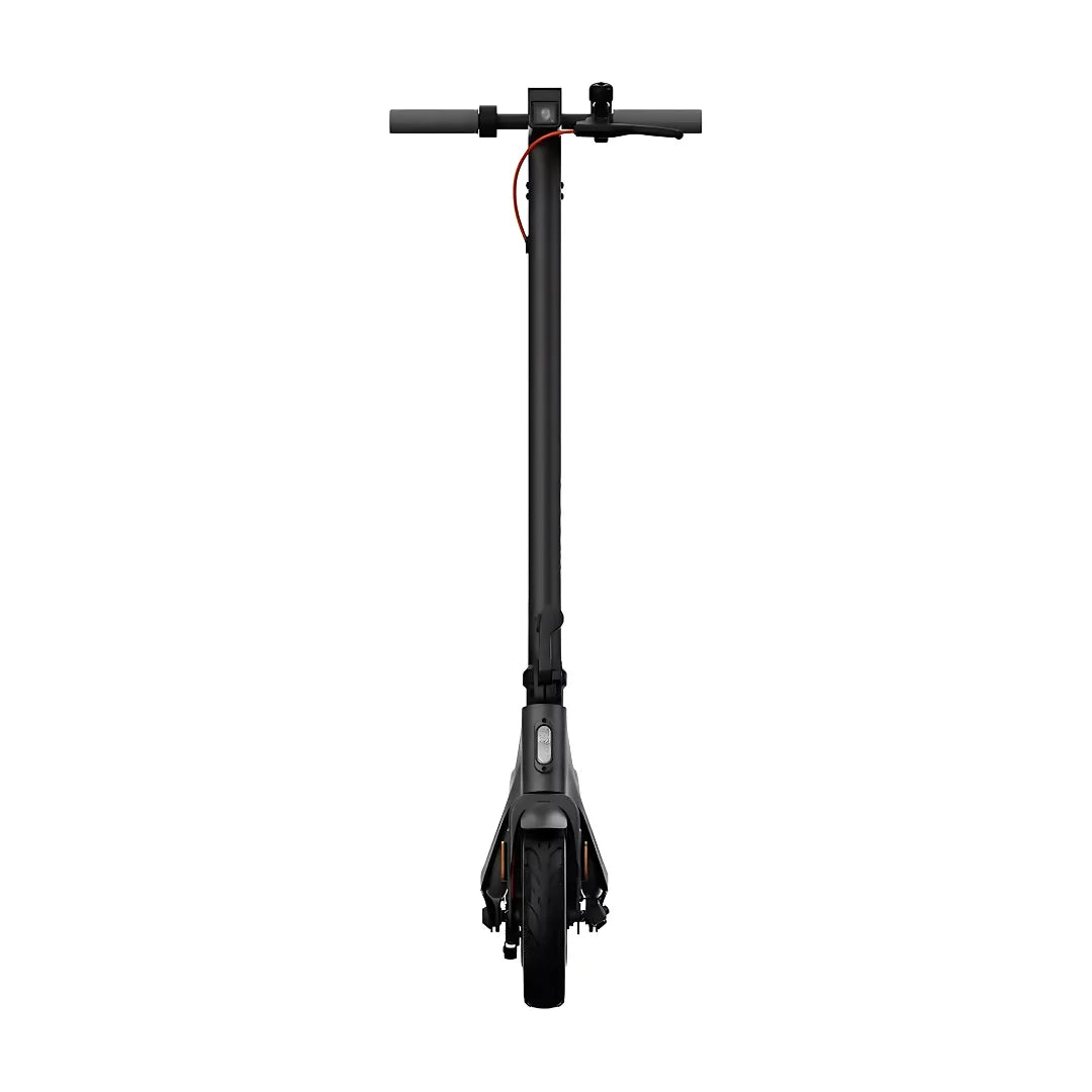 Sprednji pogled električnega skiroja Xiaomi 4 Lite 2nd Gen, ki prikazuje njegovo elegantno obliko.