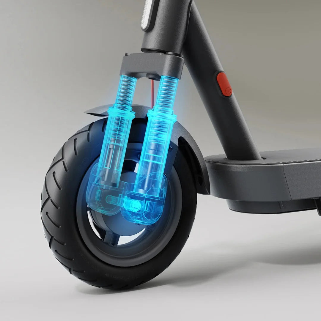 Od blizu sprednje kolo in vzmetenje električnega skiroja Xiaomi 5 Max GL.