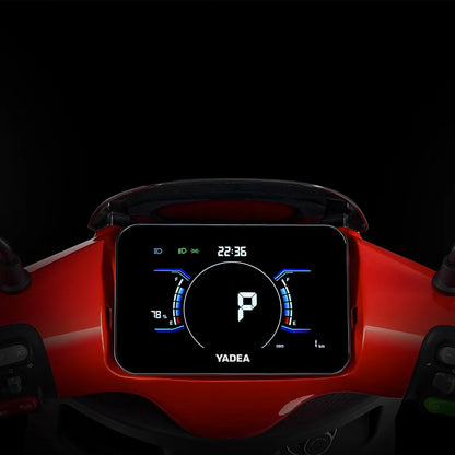 Od blizu posnet prikazovalnik na armaturni plošči električnega skuterja Yadea Ezeego.
