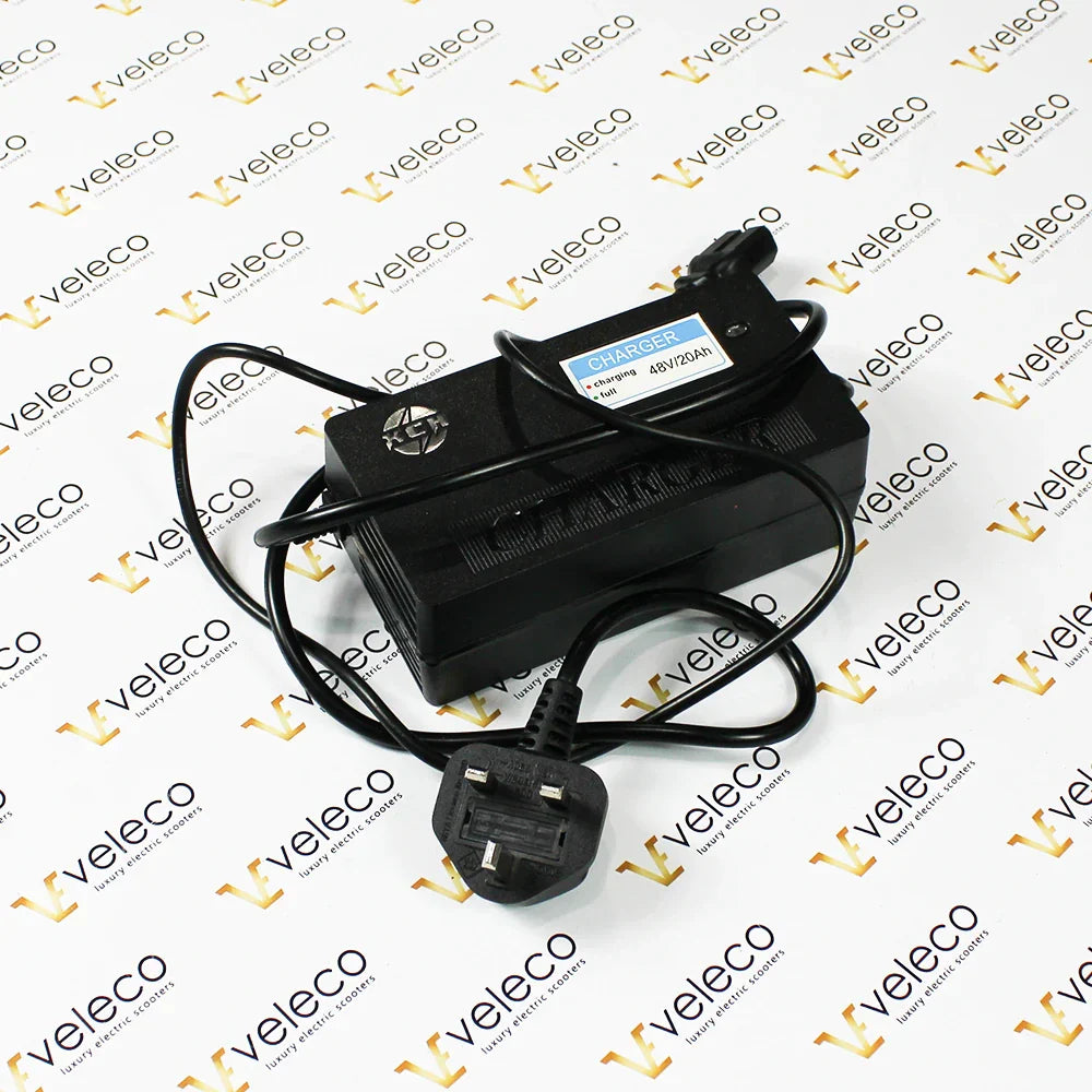 Polnilnik 48V ZT15E Veleco DRACO (britanski vtič)