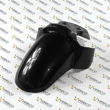 Sprednji blatnik črne barve Veleco Gravis