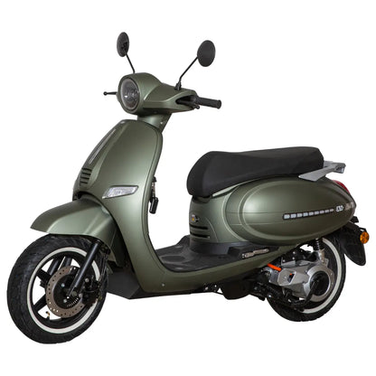 Električni skuter Efo Et5000 v elegantnem zelenem dizajnu, ki prikazuje njegove moderne funkcije.