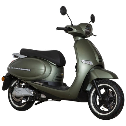 Električni skuter Efo Et5000 v olivno zeleni barvi, z elegantno obliko in udobnim sedežem.
