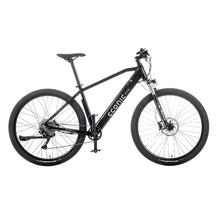 Električno kolo Econic One Cross Country v elegantni črni obliki s širokimi pnevmatikami in disk zavorami.