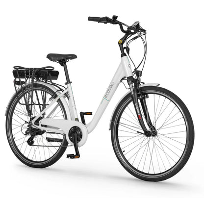 Izdelek na sliki je električno kolo znamke Ecobike. Kolo ima belo barvo in je zasnovano za udobno vožnjo, kar je razvidno iz nizkega okvirja in širokega sedeža. Na zadnjem delu kolesa je nameščen akumulator, kar omogoča električni pogon. Kolo je opremljeno s standardnimi kolesarskimi komponentami, kot so krmilo in zavore, kar zagotavlja udobno in varno vožnjo.