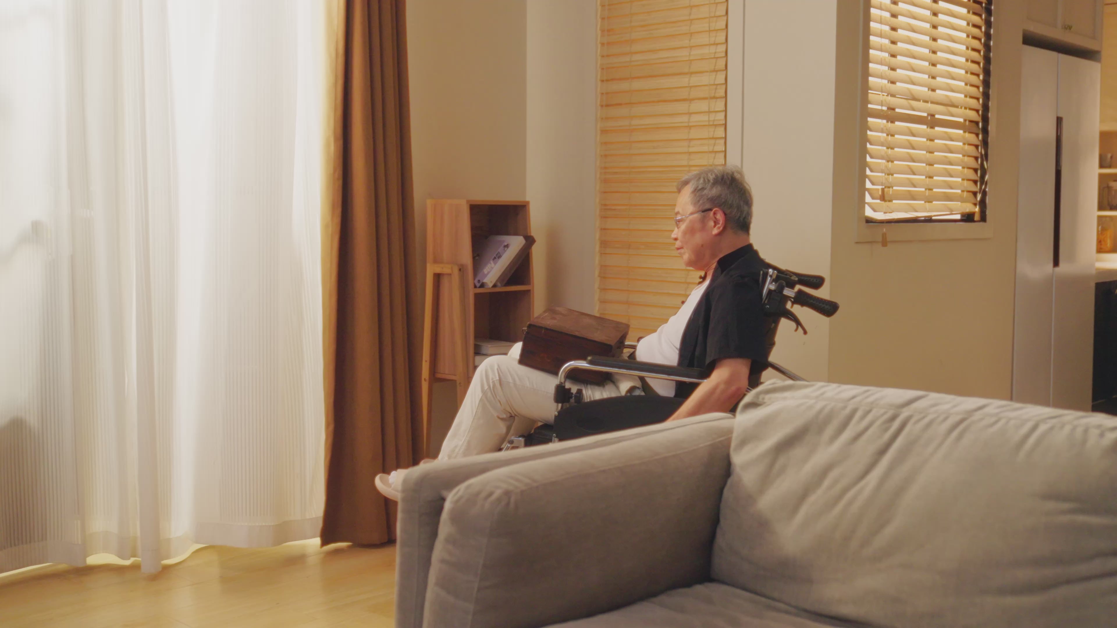 Naloži videoposnetek: 