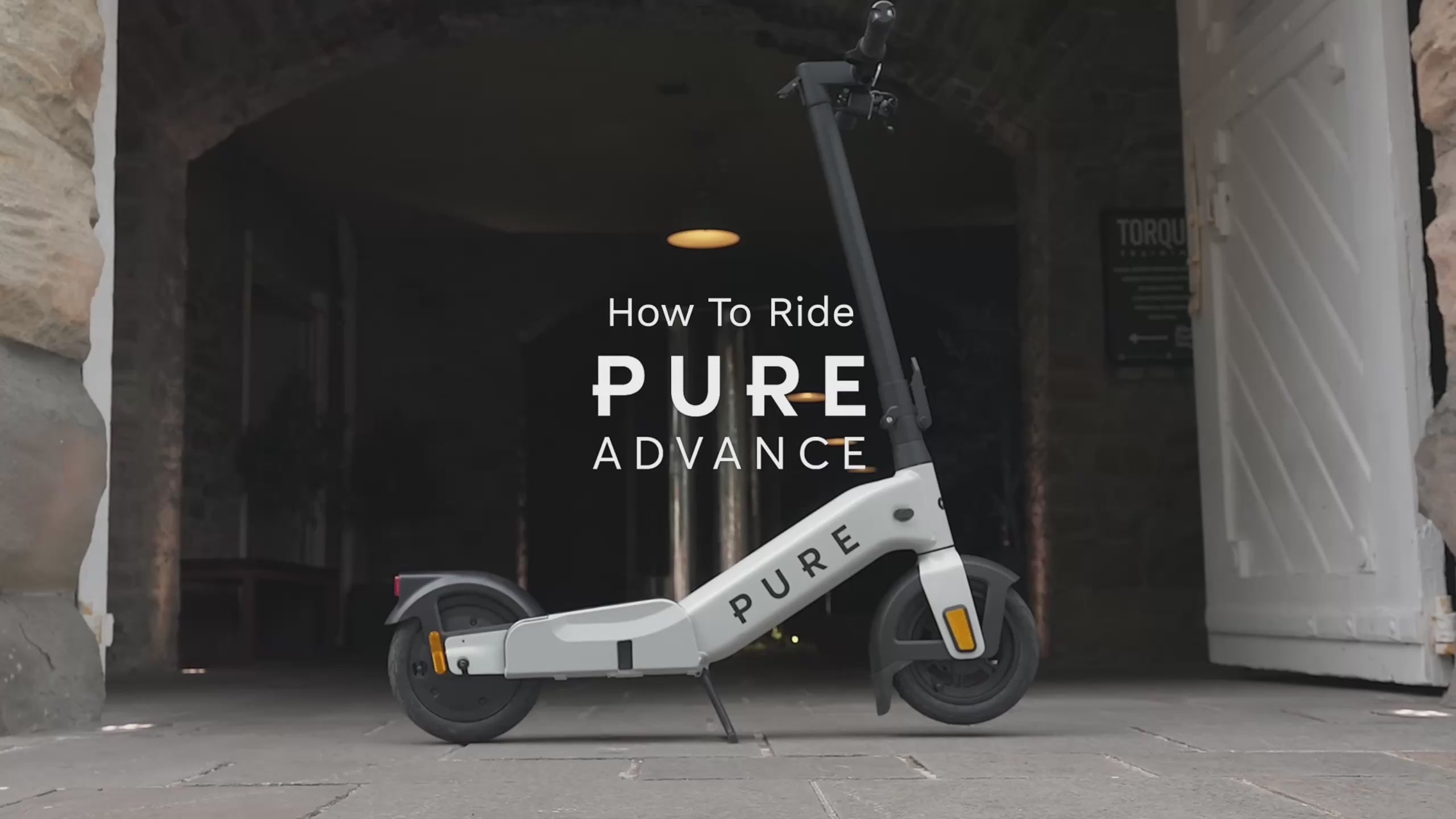 Naloži videoposnetek: 